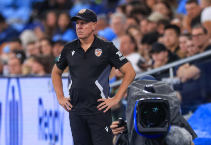 Glory coach quits after insisting he was there for the long haul, signs short-term deal with Wanderers