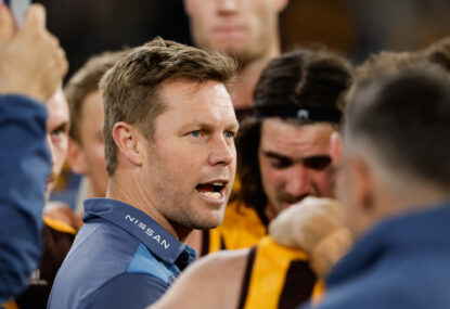 AFL News: League admits error in Hawks' bizarre extra man moment, Voss insists Blues 'run out games pretty well'